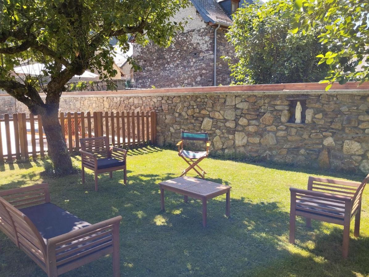 Maison Burgalat Saint-Mamet Bagian luar foto
